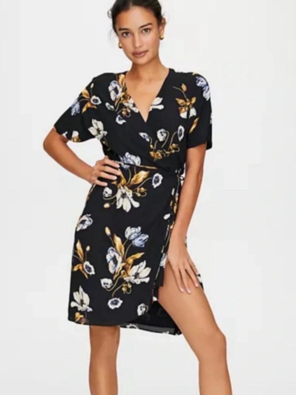 NWT Aritzia Babaton Black Wallace Floral Wrap Dress